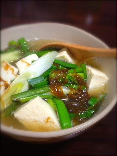 豆腐でヘルシー☆もずくスープの写真