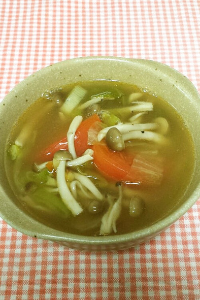 中華料理に合う♡さっぱり野菜スープの写真