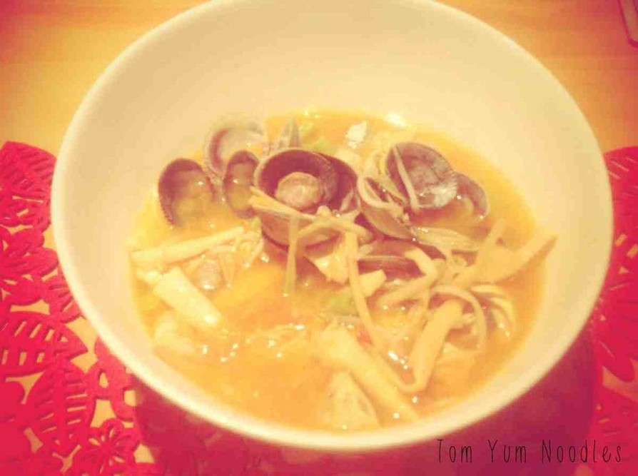 Tom Yum Noodlesの画像