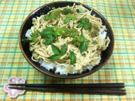 細切り豆腐の玉子とじ丼