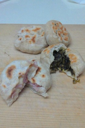 お好み焼き粉でおやき2種