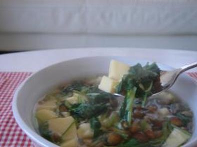 卵豆腐と三つ葉のスープの写真