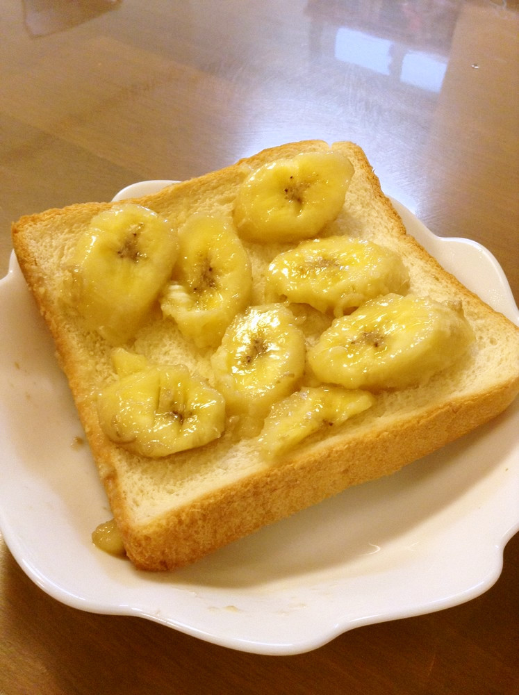 トースターで一気に！焼きバナナ＋トーストの画像