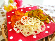レンジで簡単♡揚げない野菜チップスの写真