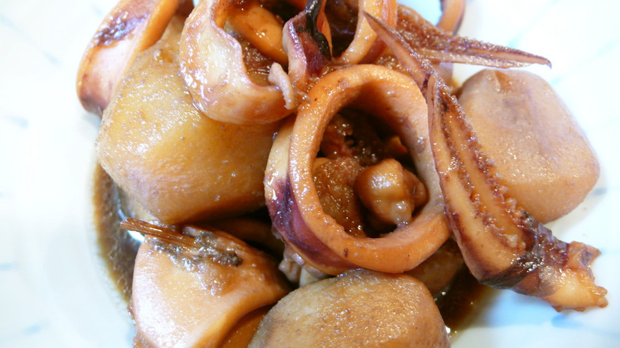 秋の定番！里芋とイカの煮物❀の画像