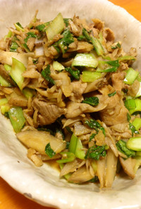 豚肉、舞茸、チンゲン菜、蓮根の中華風炒め