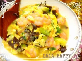 エビ・キクラゲ・ネギのふわふわ卵とじ