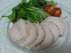 炊飯器&塩麹で簡単☆しっとり柔らか鶏ハム