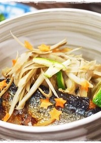 秋刀魚ときのこの炊き込みご飯