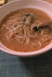 残り味噌汁リメイク☆もやしの味噌スープ