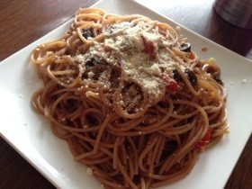 トニオさんの娼婦風パスタプッタネスカ