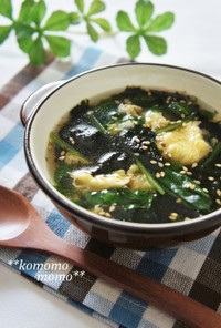 栄養満点♫ほうれん草と海苔のスープ