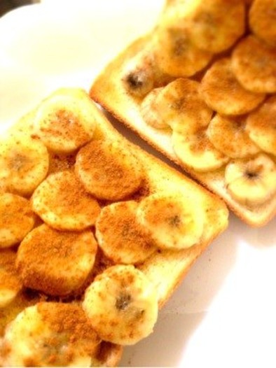 ずぼら♡バナナシナモントーストの写真