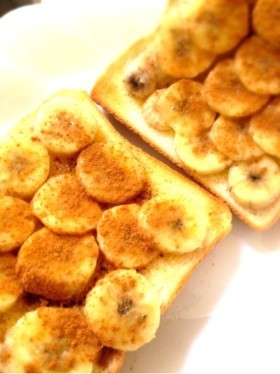 ずぼら♡バナナシナモントーストの画像