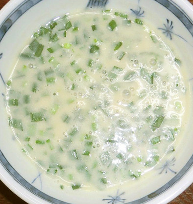 冬瓜とニラの豆乳スープの写真