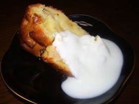 ヨーグルトがけ林檎のケーキ