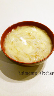 *節約☆卵玉葱もやしのほっこり味噌汁*の写真