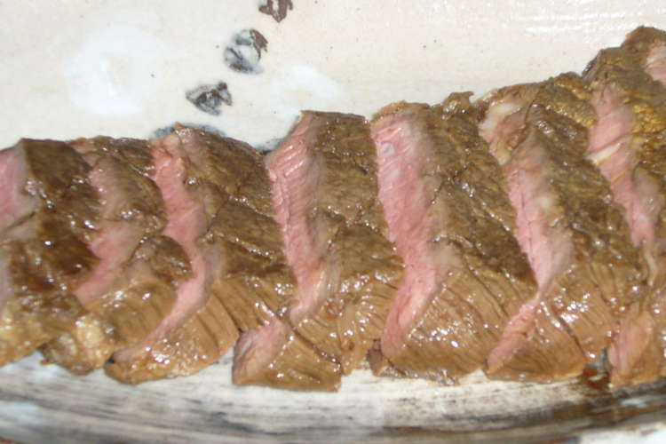 輸入ステーキ肉で豪華ローストビーフ レシピ 作り方 By Desertrose クックパッド 簡単おいしいみんなのレシピが349万品