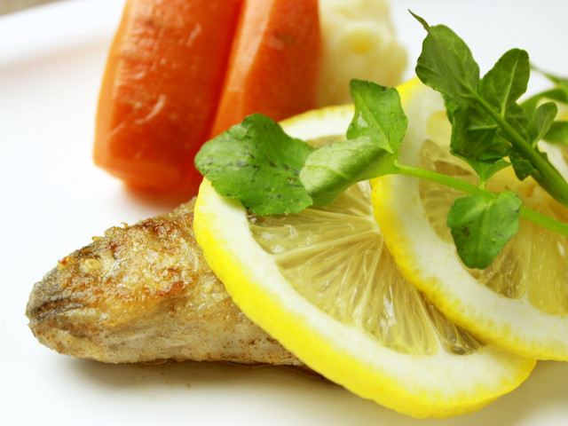 イワナのバター焼き レモン風味 レシピ 作り方 By 仁平養魚場 クックパッド 簡単おいしいみんなのレシピが353万品