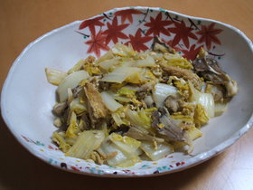 白菜と油揚げの和風炒め