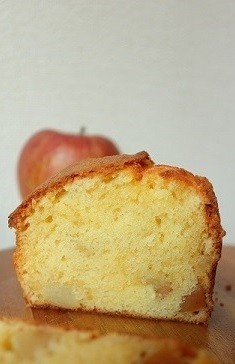 りんごのパウンドケーキの画像