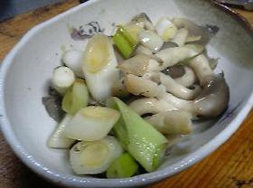 あともう一品!!きのこと長ネギの炒め物。