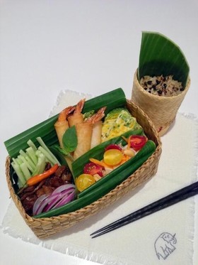 よくばり!タイランチBOX