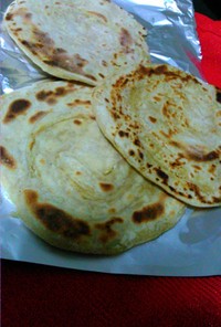 インドのパン：ガーリックパラタ