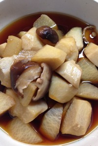 土鍋で作る簡単煮物！大根と里芋と椎茸！