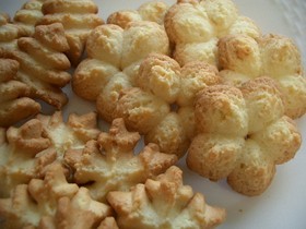 クッキープレスで絞り出しクッキー