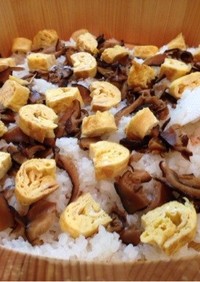 椎茸と卵のちらし寿司