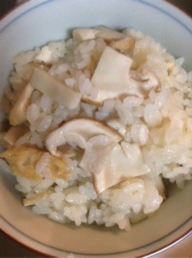 白だし&だしつゆで!!簡単松茸ご飯♬