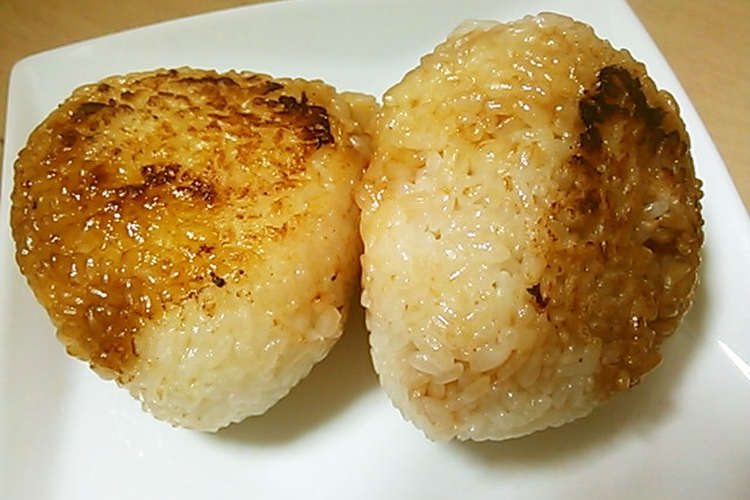 余ったご飯で簡単 バター醤油焼きおにぎり レシピ 作り方 By ポテチ犬 クックパッド