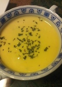 ミルクで作るカボチャのスープ