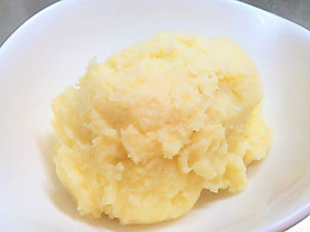 我が家で人気★チーズ風味のマッシュポテト
