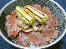 ガッツリ男子ごはん♪サーロインステーキ丼