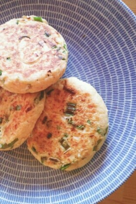 材料はこれだけ☆豆腐とツナのお焼き