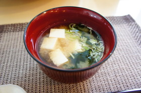 味噌汁の作り方~天然だしパックを使って~