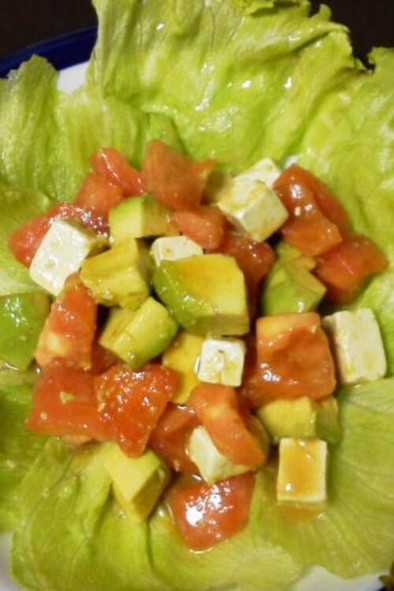 アボガド&トマト&クリチの簡単サラダ☆の写真
