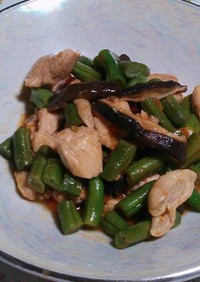 鶏胸肉とインゲン豆の炒め物
