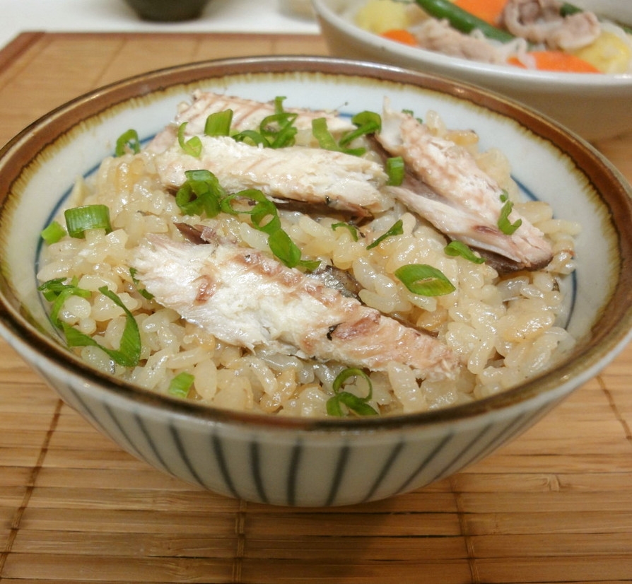 簡単☆秋刀魚の炊き込みご飯の画像