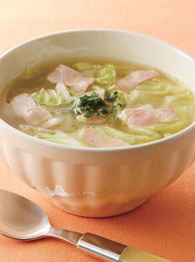 元気になる♪白菜のにんにくスープ