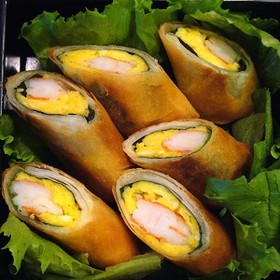 卵とエビの春巻き