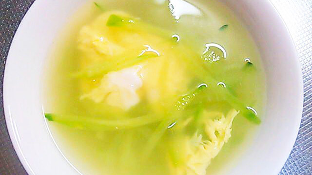 きゅうりとふわふわ卵の中華スープ レシピ 作り方 By ハートフルキッチン麗 クックパッド 簡単おいしいみんなのレシピが365万品