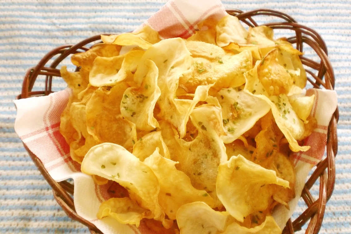 簡単 揚げない ポテトチップス海苔塩味 レシピ 作り方 By スーパーレガシィ クックパッド 簡単おいしいみんなのレシピが378万品