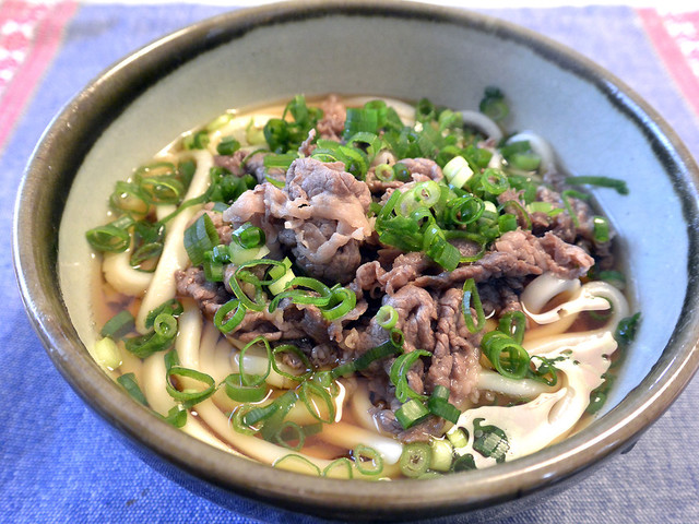 簡単 肉うどん 牛肉はすき焼きのたれ味 レシピ 作り方 By Ogamonja クックパッド 簡単おいしいみんなのレシピが359万品