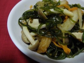 糸切り昆布の五目炒め