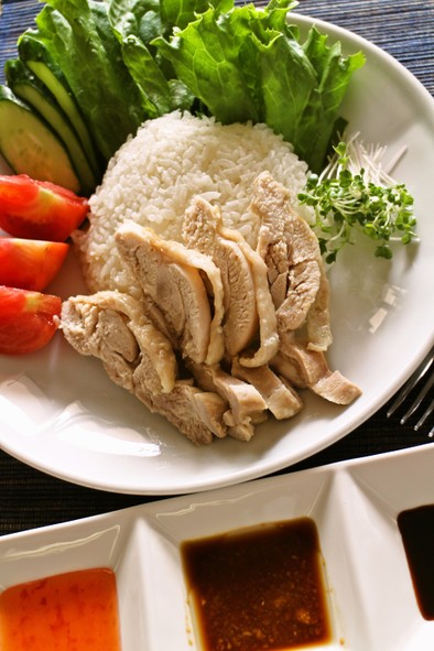 準備10分！シンガポールの海南鶏飯の写真