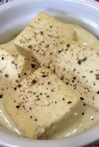 豆腐とカマンベールチーズのココット