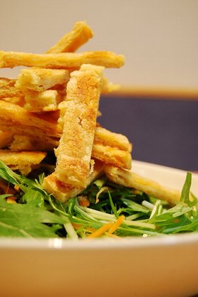 お揚げと水菜のサラダ。